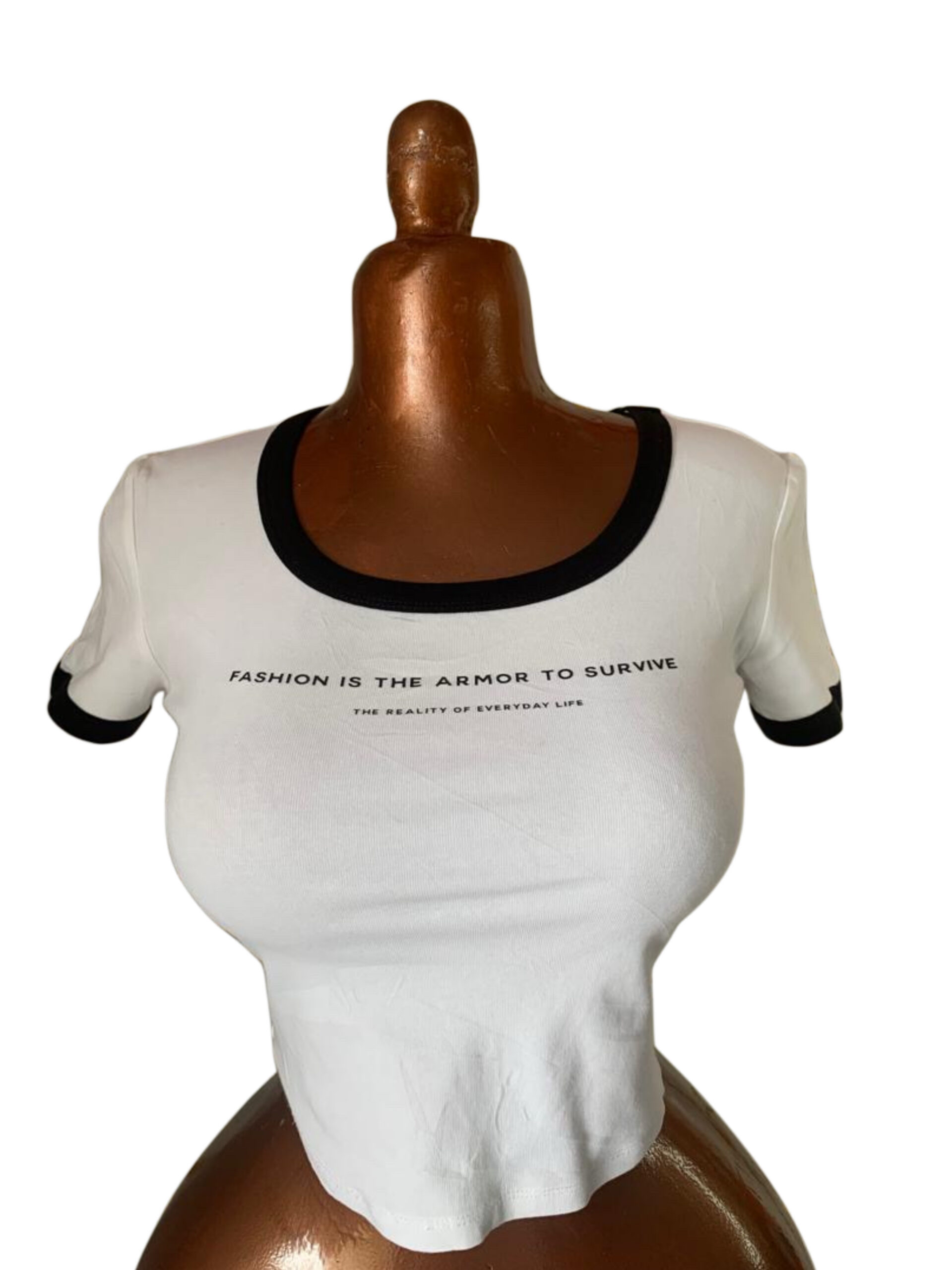 top blanc pour femme ( friperie premier choix)