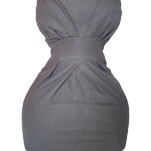 Une robe noire sexy ( friperie premier choix )