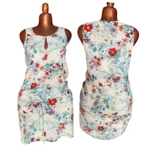 Robe blanche fleurie ( friperie premier choix )