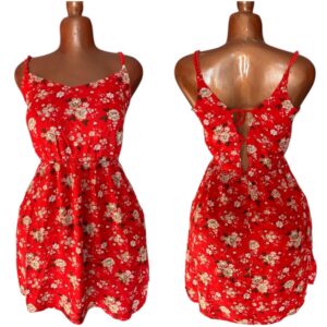Robe courte rouge ( friperie premier choix )