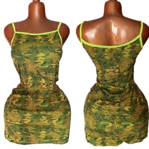 Robe courte ( friperie premier choix )