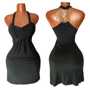 Petite robe noire dos nu ( friperie premier choix )