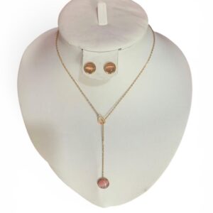 Ensemble bijoux pour femme ( boucles d'oreilles et chaîne)