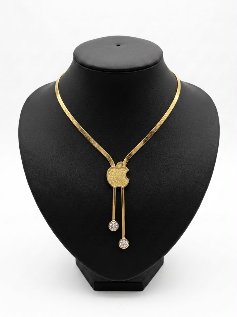 Collier pendentif trèfle à quatre feuilles doré
