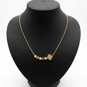 Collier pendentif trèfle à quatre feuilles doré