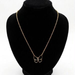 Collier pendentif papillon noir et doré