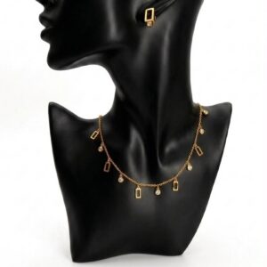Parure collier et boucles d'oreilles rectangles et zircons dorés